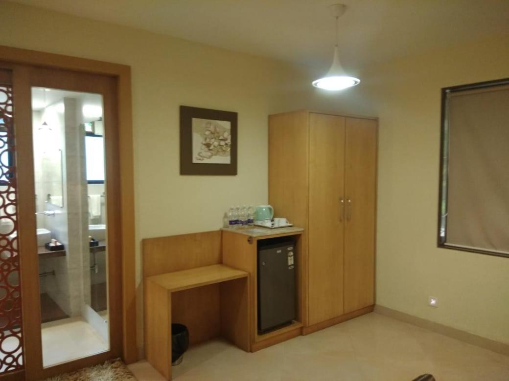 Meritas Seawind Beach Resort, Srīvardhan エクステリア 写真